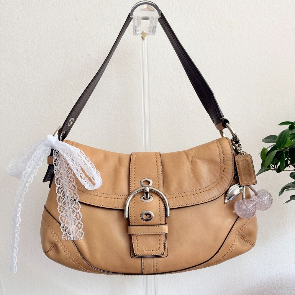 Coach Soho F12301 Tan Leather Buckle Shoulder Bag Y2K 2000s Brown Strap